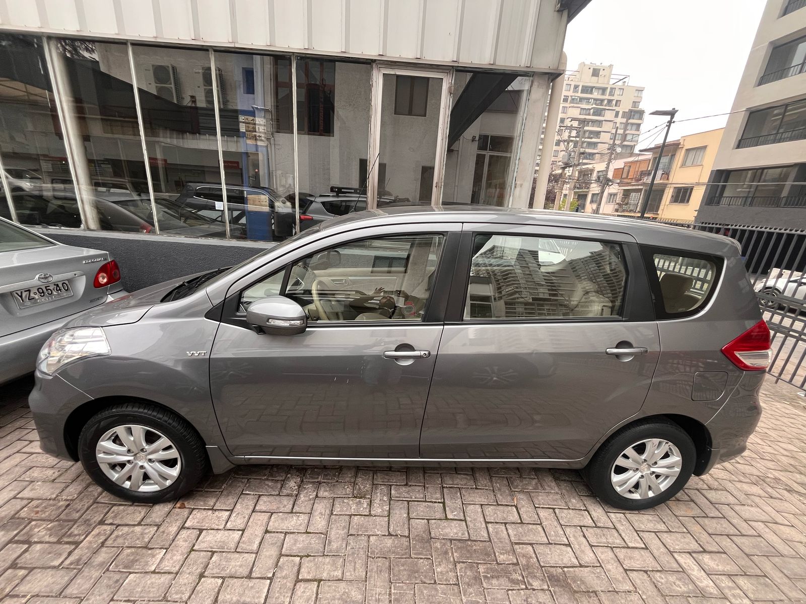 Suzuki ERTIGA