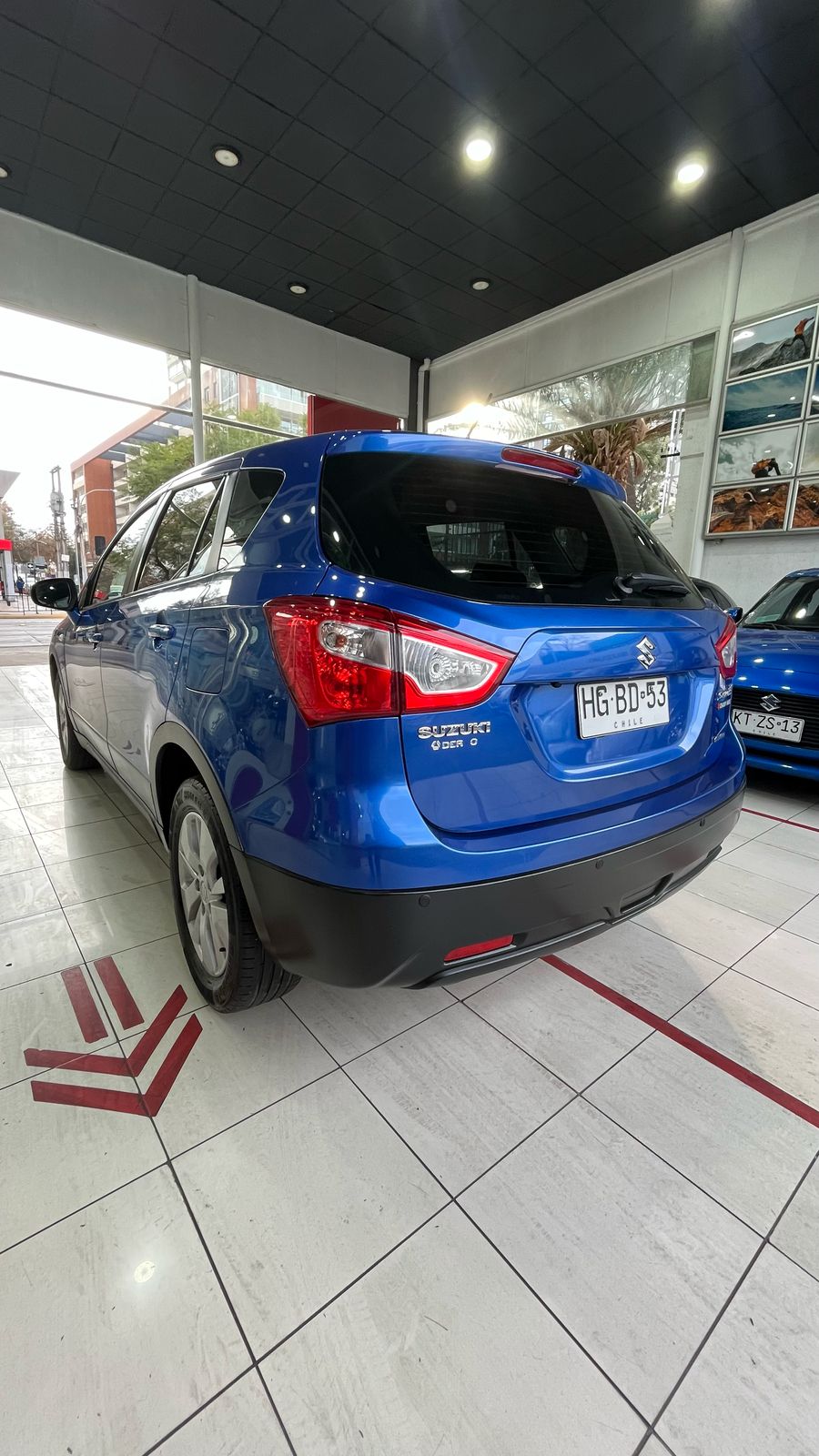 Suzuki SCROSS